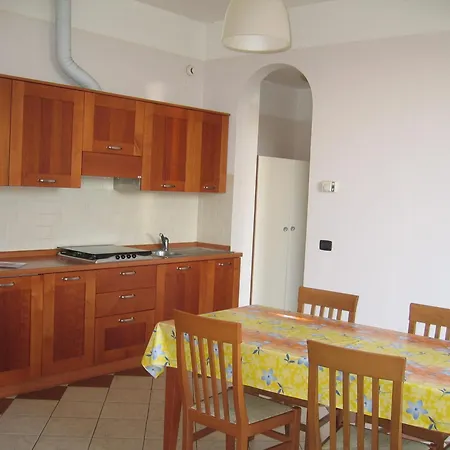 Residenza Sul Mare Margherita - Il Lupo Affitta 4*