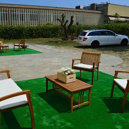 Residenza Sul Mare Margherita - Il Lupo Affitta Hotel apartamentowy Rimini