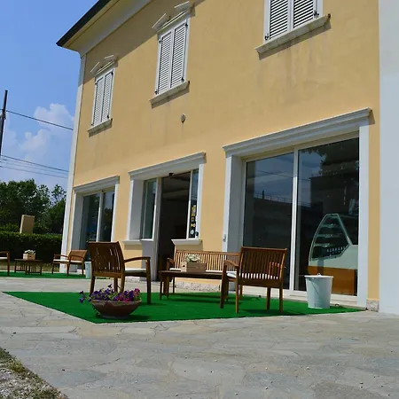 Residenza Sul Mare Margherita - Il Lupo Affitta Rimini