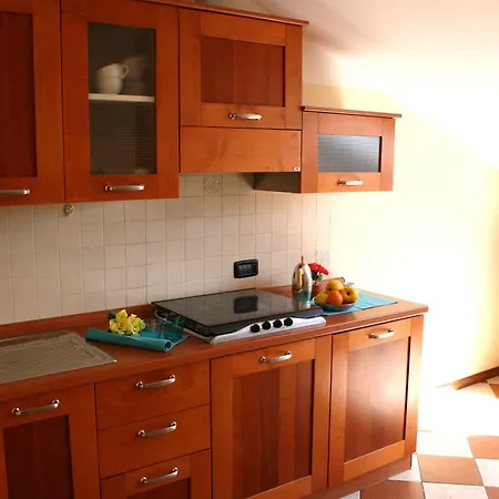 Hotel apartamentowy Residenza Sul Mare Margherita - Il Lupo Affitta 4*